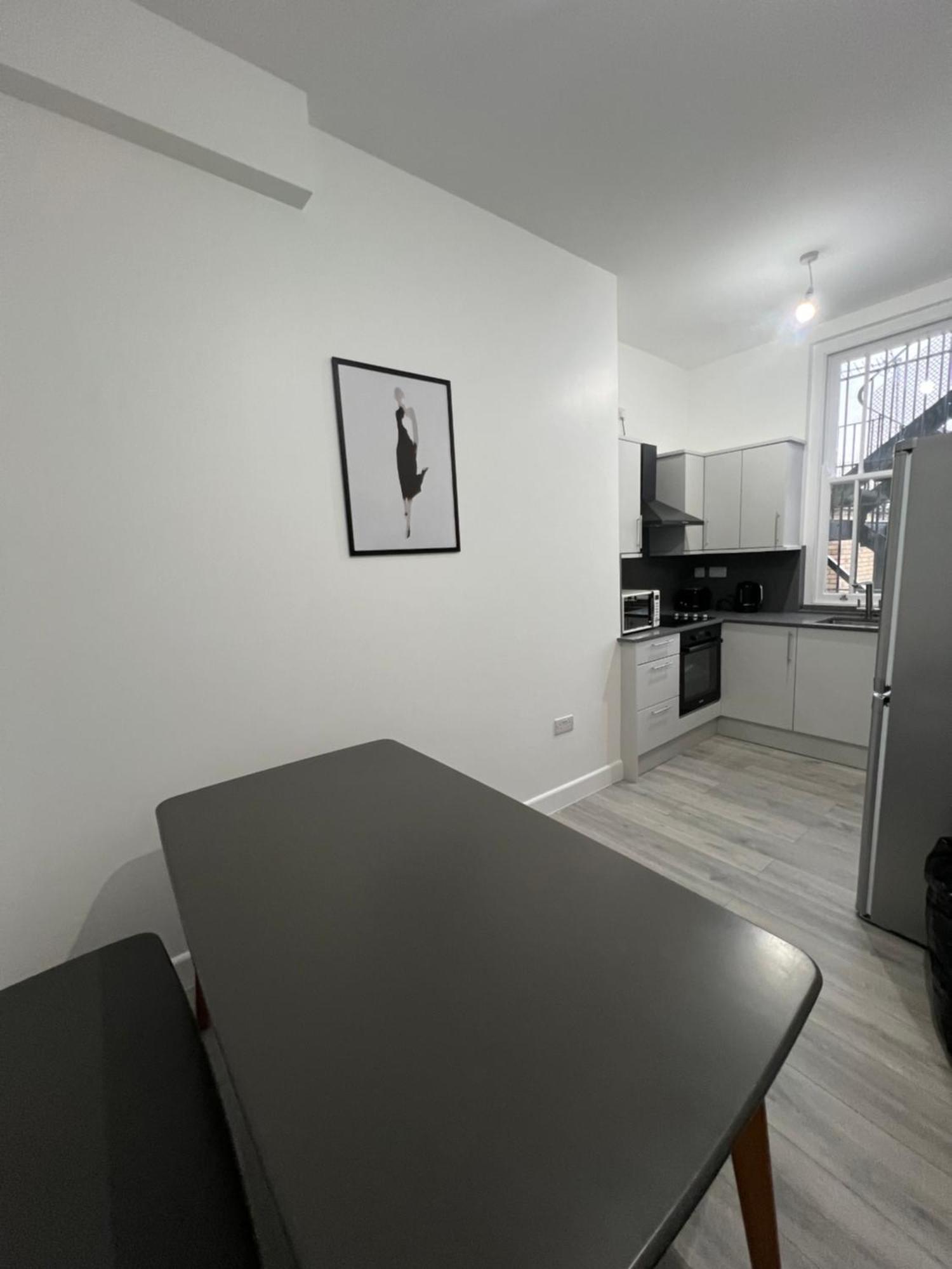 London Homes Kültér fotó